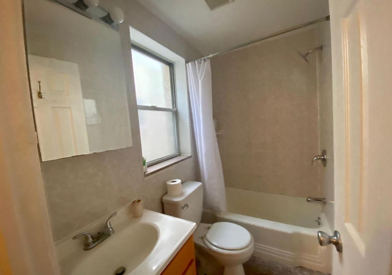 Historic Townhouse Oasis With En-Suite Bathroom Philadelphia Room photo