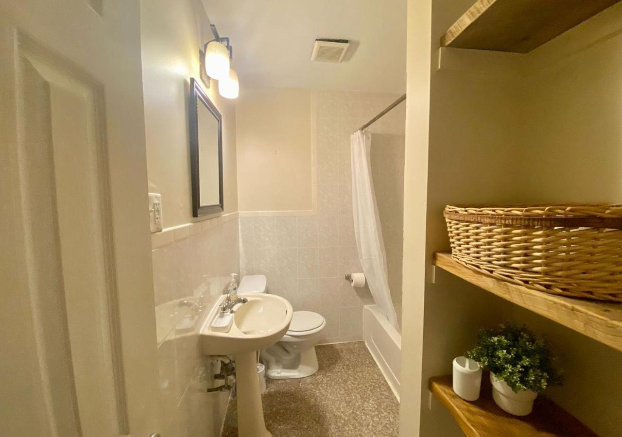 Historic Townhouse Oasis With En-Suite Bathroom Philadelphia Room photo