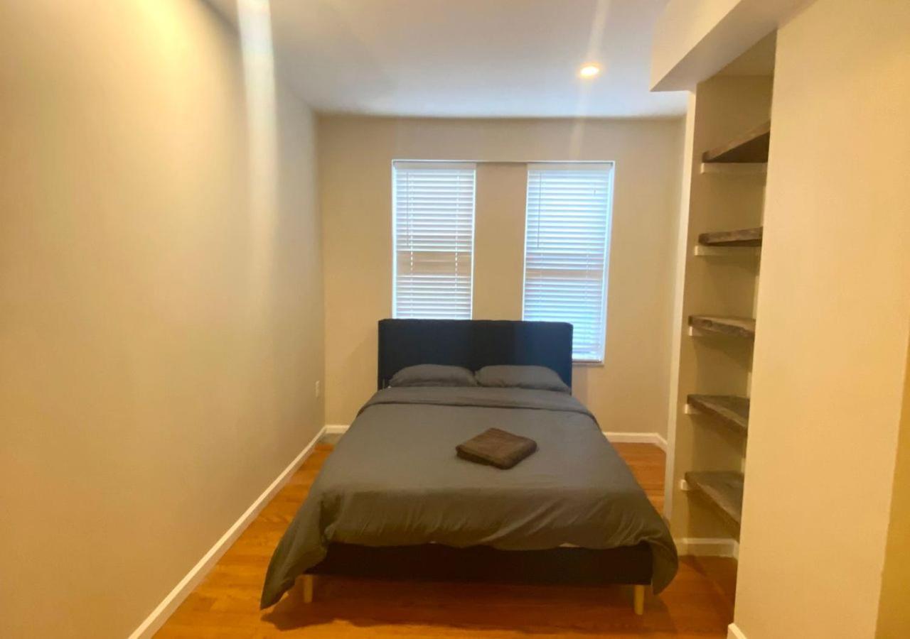 Historic Townhouse Oasis With En-Suite Bathroom Philadelphia Room photo