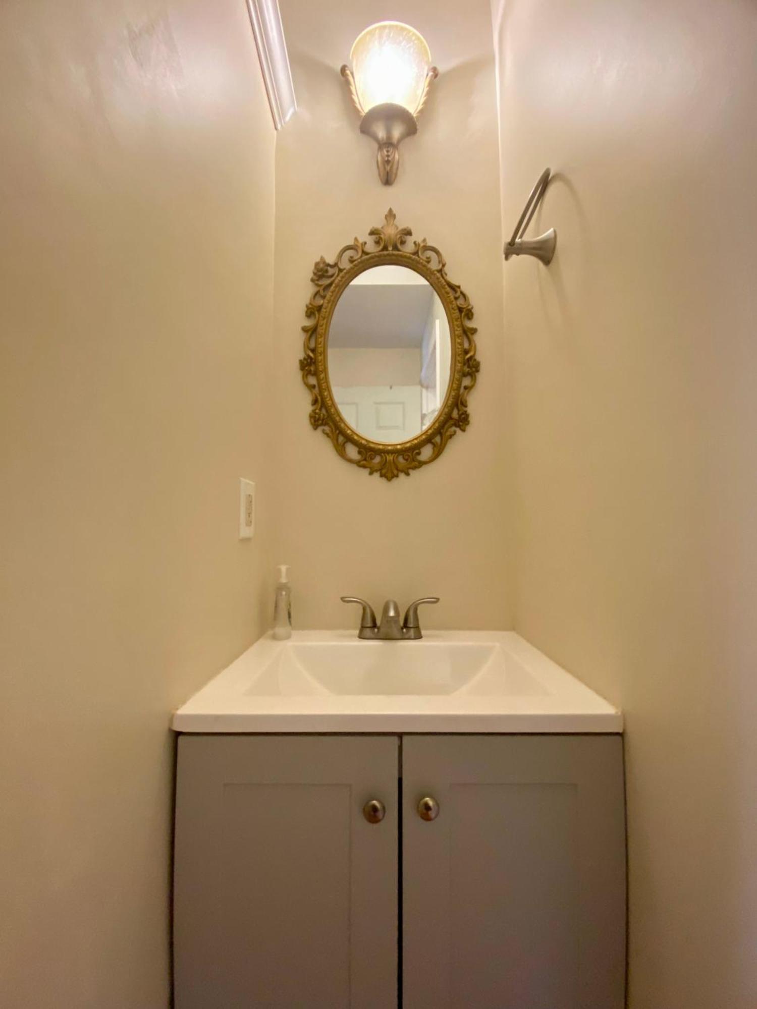Historic Townhouse Oasis With En-Suite Bathroom Philadelphia Exterior photo