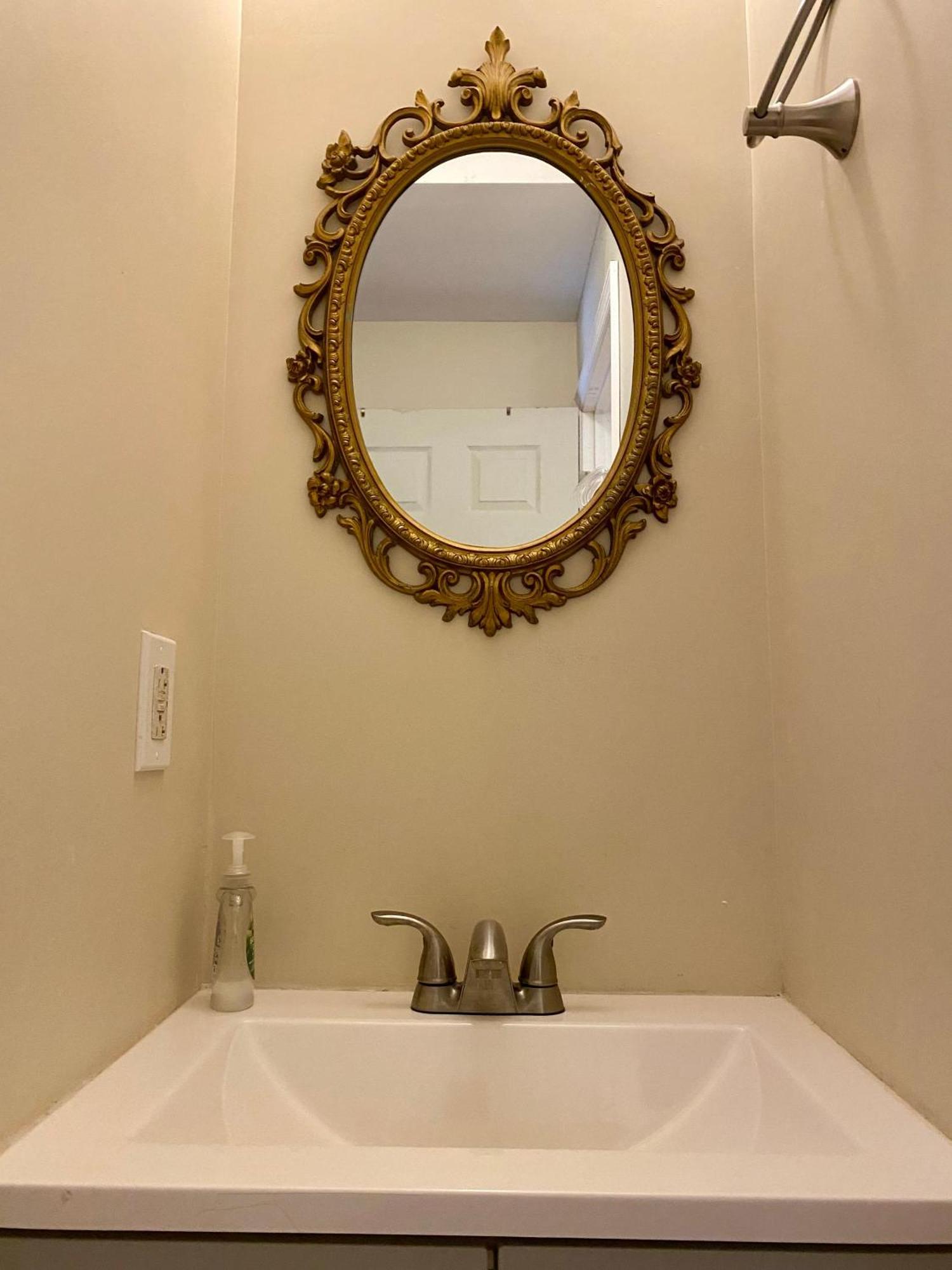 Historic Townhouse Oasis With En-Suite Bathroom Philadelphia Exterior photo