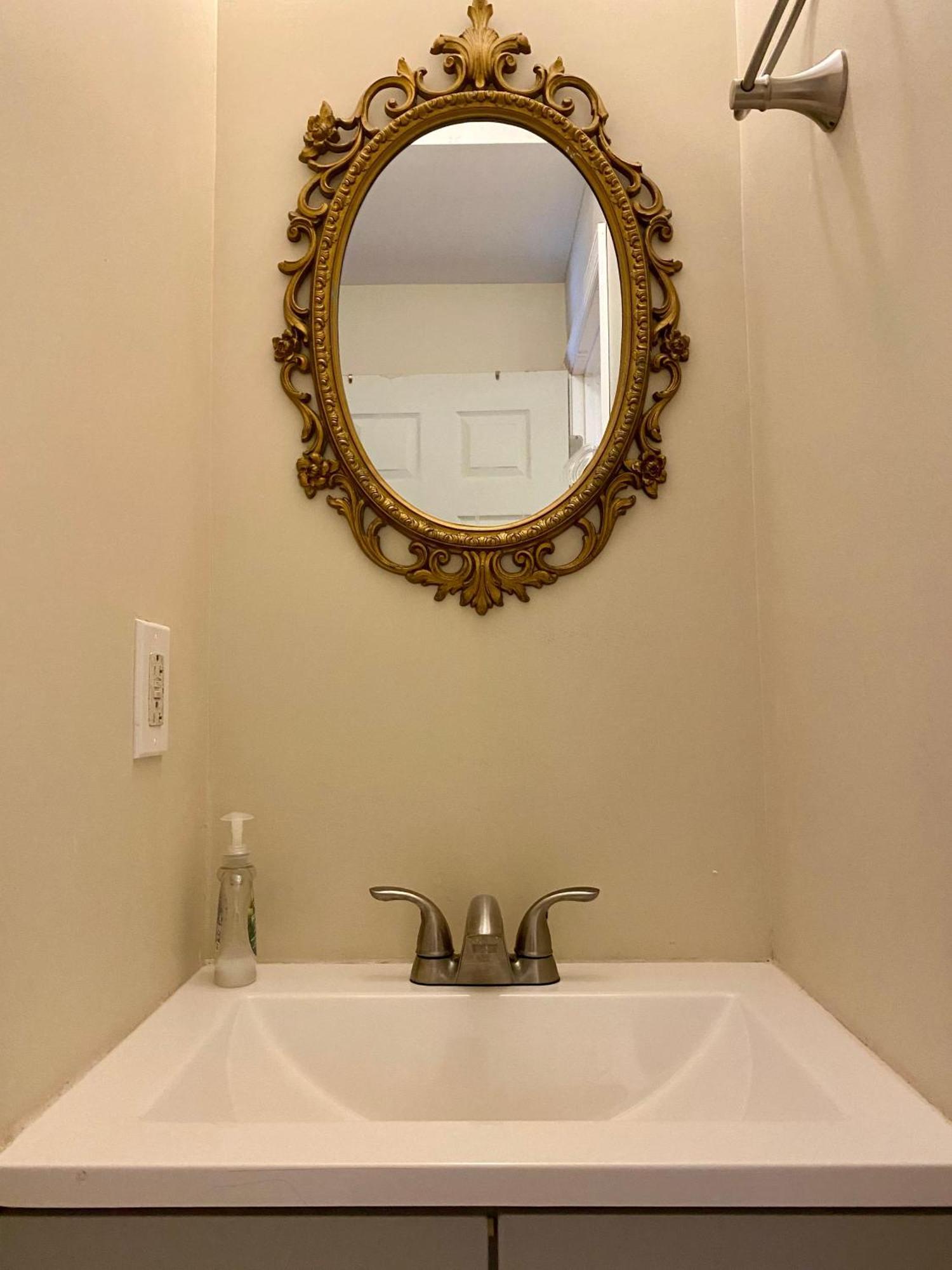 Historic Townhouse Oasis With En-Suite Bathroom Philadelphia Room photo